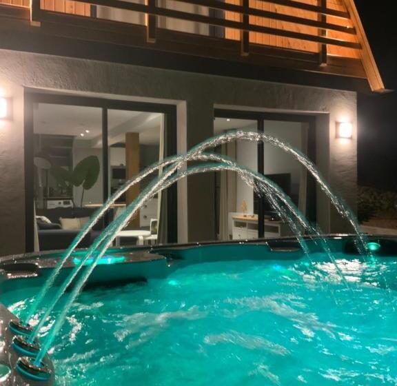 Le Chalet De La Mûre