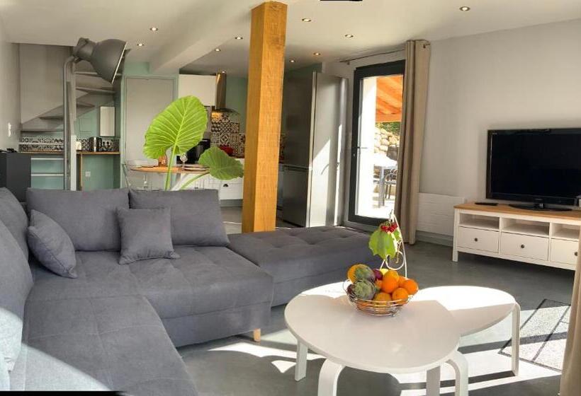 Le Chalet De La Mûre