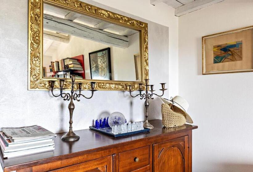 Lobram Castle Apartment Near Lazise