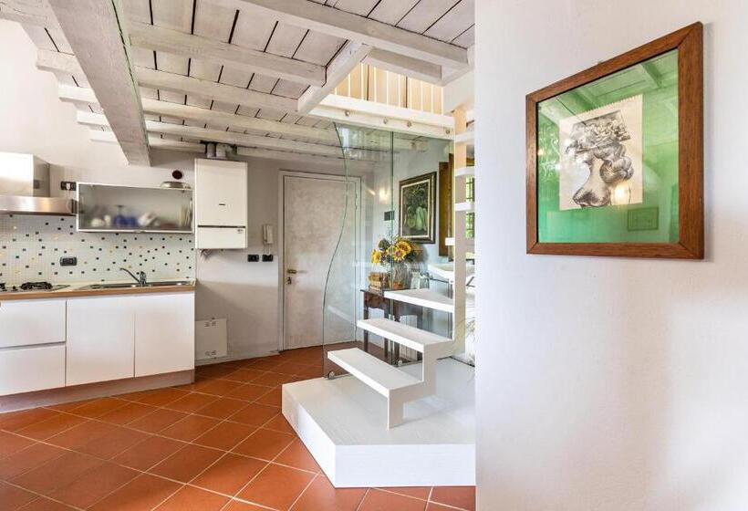 Lobram Castle Apartment Near Lazise