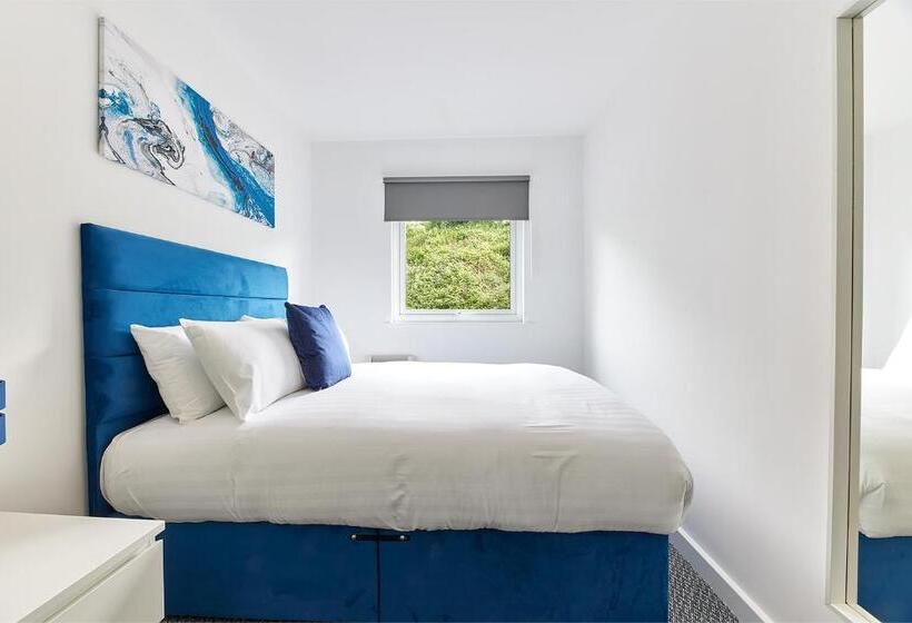 Low Lights   Properties Unique