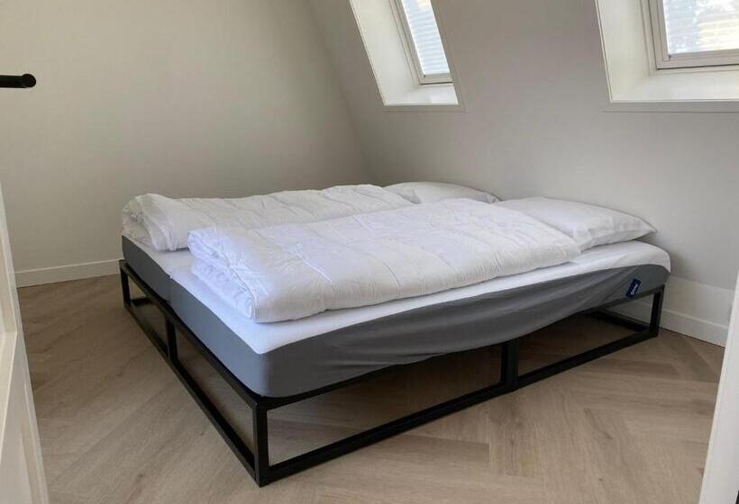 Luxe Vakantiewoning In Domburg, Vaandragerstraat