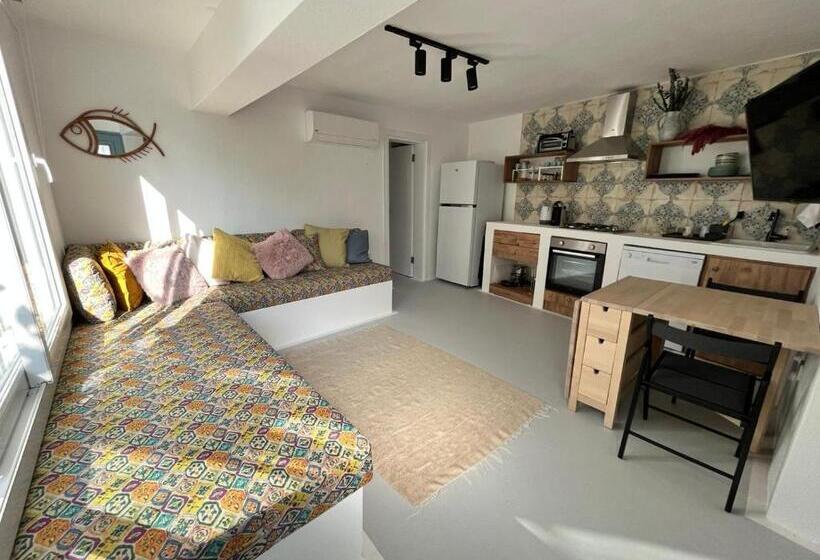 Mel’s Garden House In The Heart Of The City