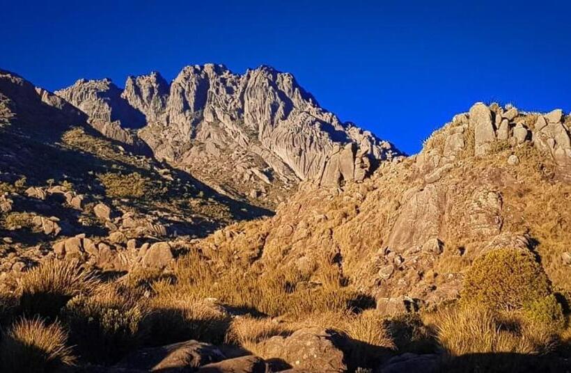 Paradise Hostel E Flats