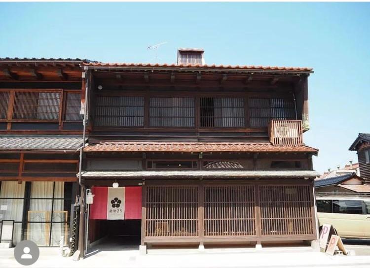 פנסיון 龍助２５