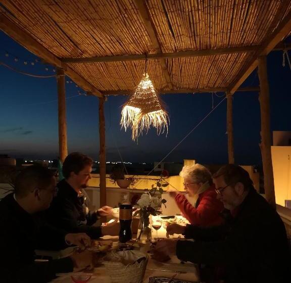 膳宿费 Dar Evelyne By Daldoul