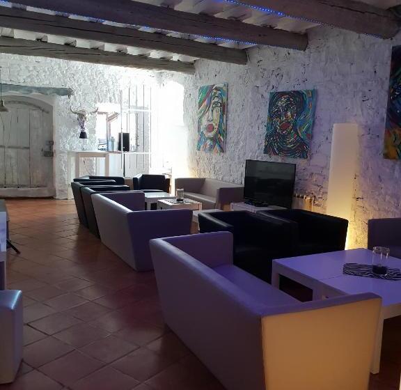 ペンション Restaurant Et Chambres D Hôtes La Ferme De Cornadel