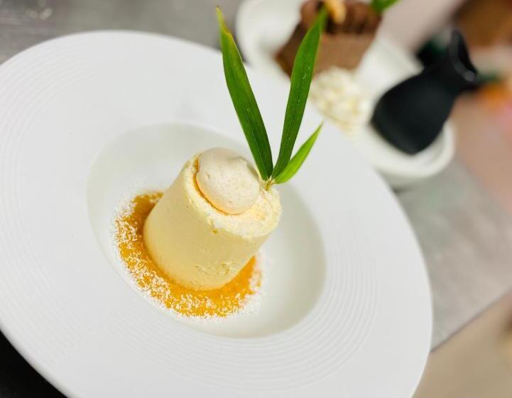 ペンション Restaurant Et Chambres D Hôtes La Ferme De Cornadel