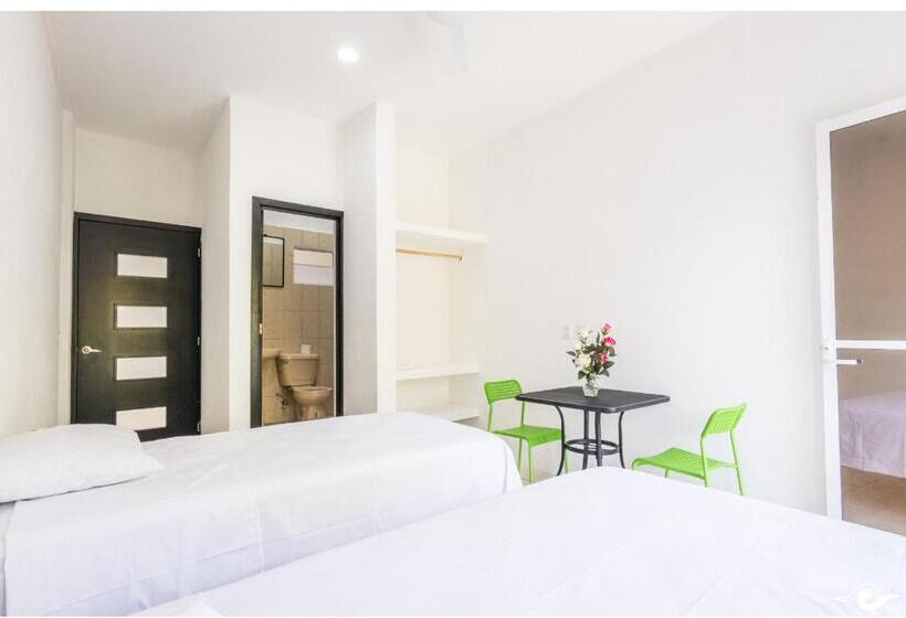 펜션 Room In Guest Room   Standard Room With Two Single Beds