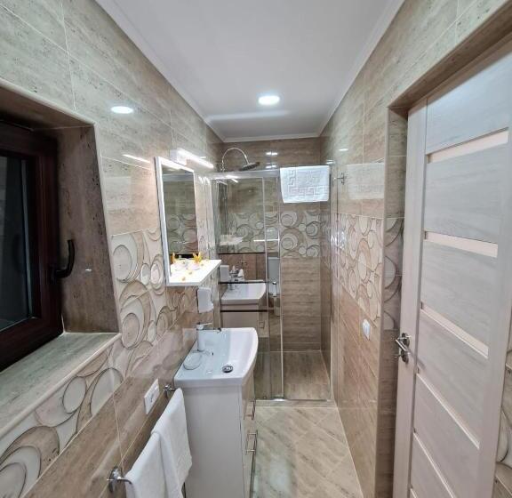 بنسيون Splendid House