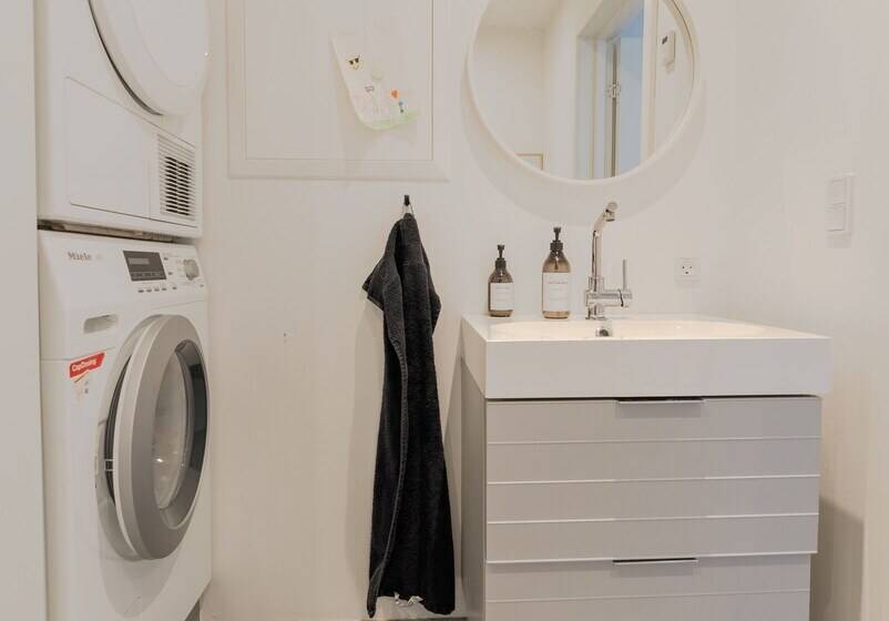 Sea & City View   Luxurious   Hiking