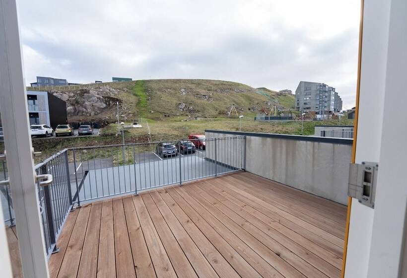 Sea & City View   Luxurious   Hiking