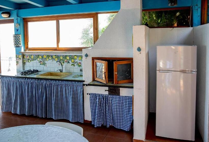 Villa Con Piscina Vista Mare