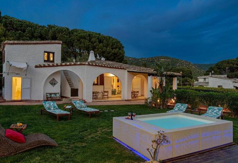 Villa Sandra 11&1, Emma Villas