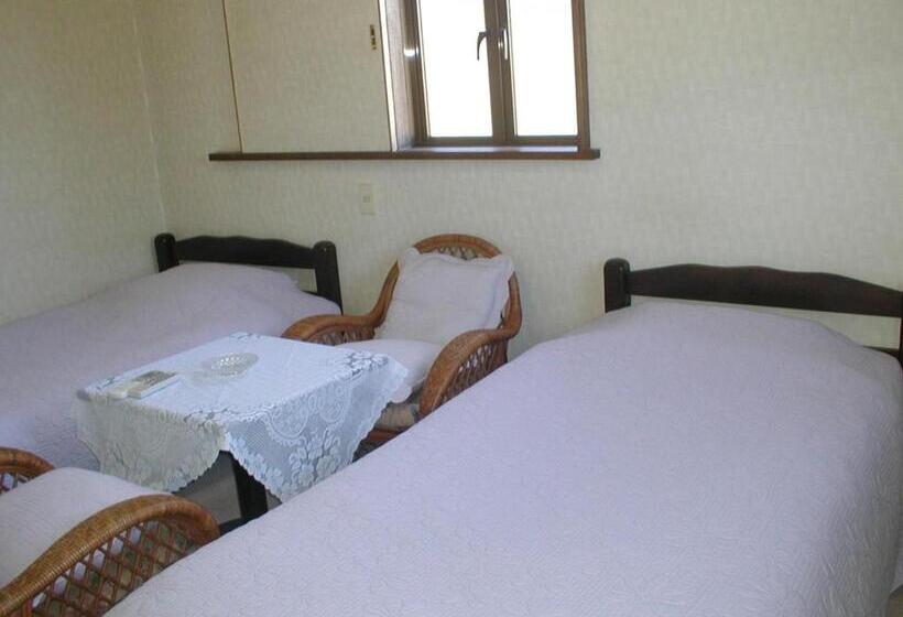 ビジネスホテル六号