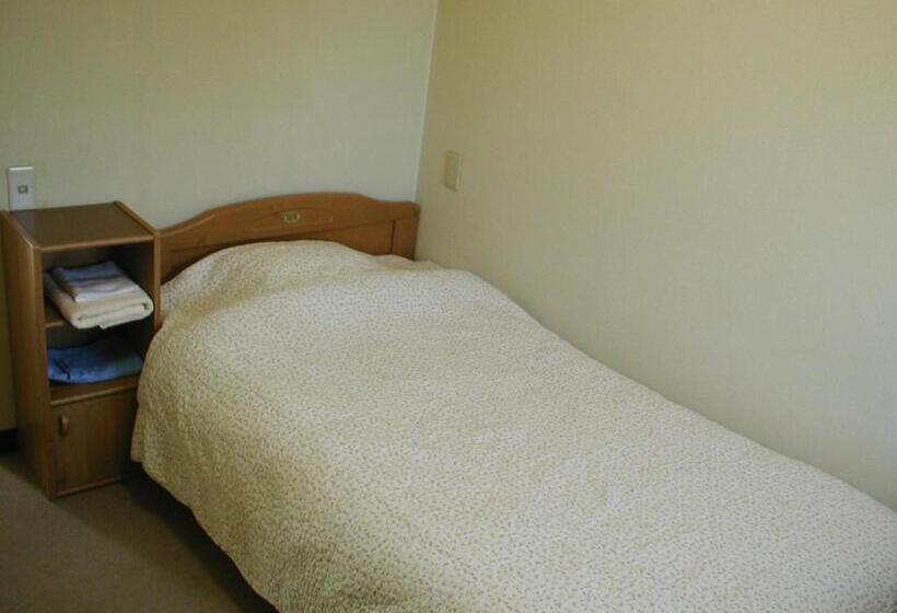 ビジネスホテル六号