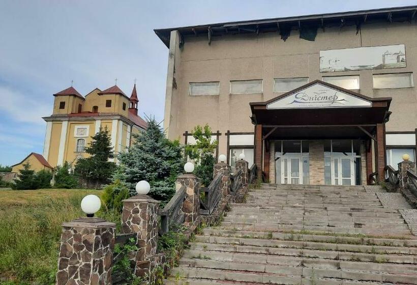 هاستل готель дністер