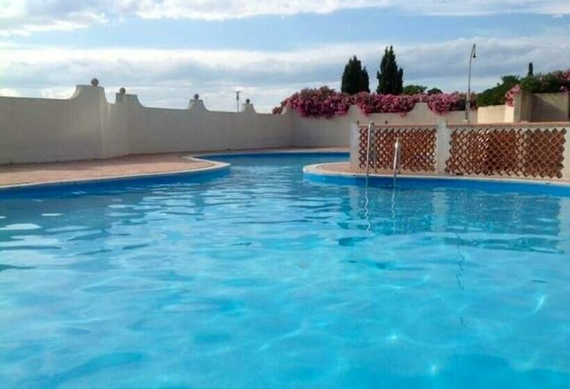 Appartement Charmant Au Grau Du Roi Avec Piscine Partagee