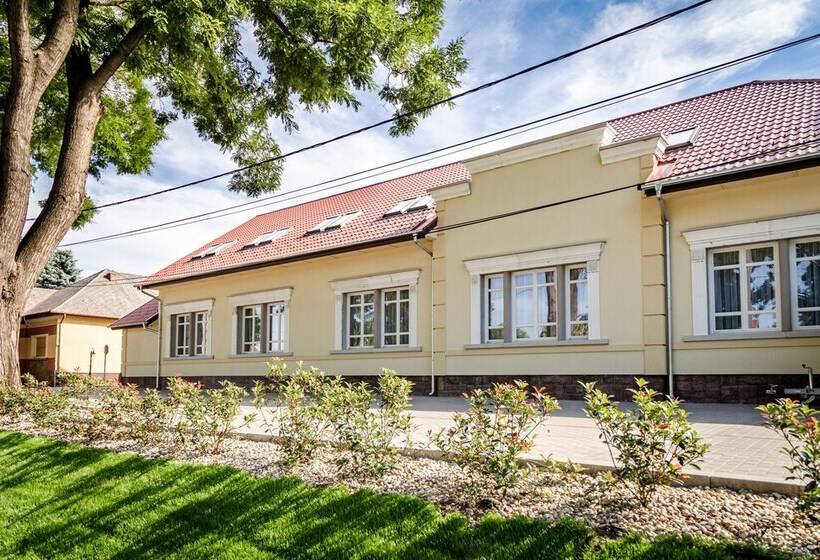 ベッドアンドブレックファースト Eprespark Panzió