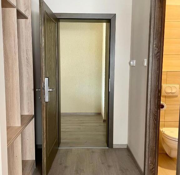 ベッドアンドブレックファースト Eprespark Panzió