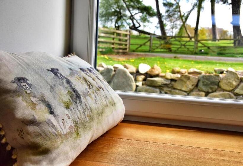 Chic Cottage Near Elan Valley And Builth Wells