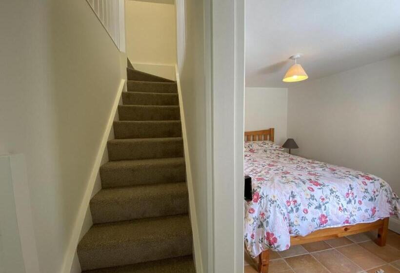 Cottage 426   Moyard