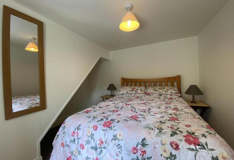 Cottage 426   Moyard