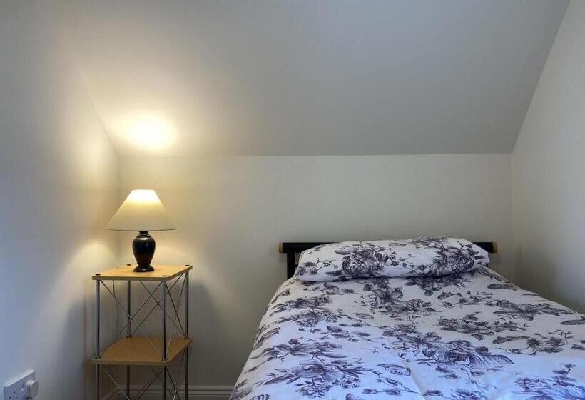 Cottage 426   Moyard