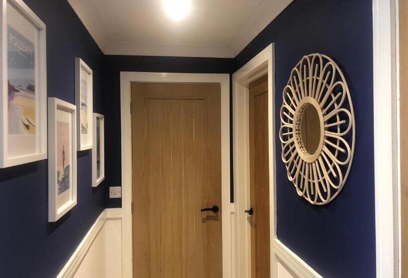 Detached, Peaceful, Spacious With Easy Access And Very Large Garden