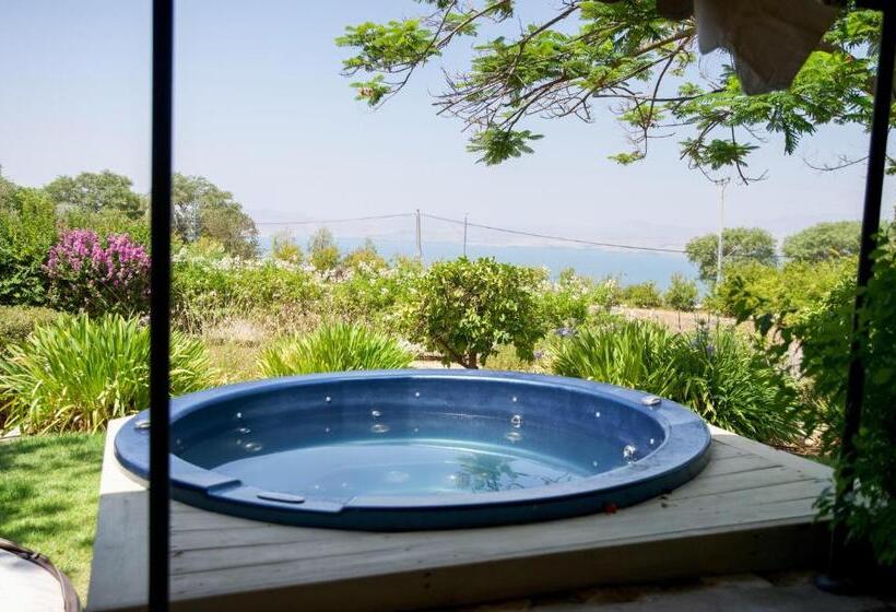 Hanahala Beramot Boutique Suites