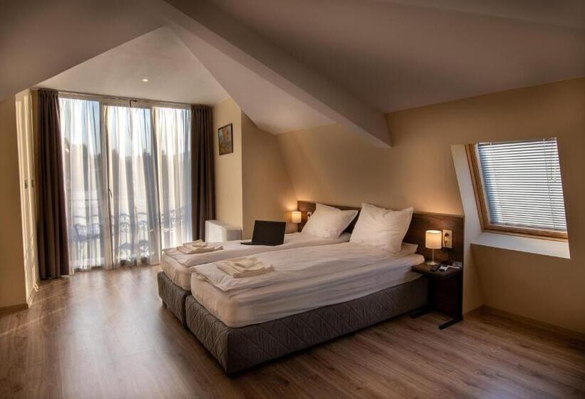 هتل семеен хотел константинови