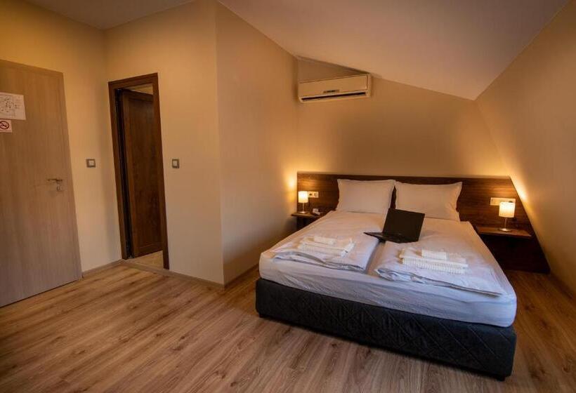 هتل семеен хотел константинови