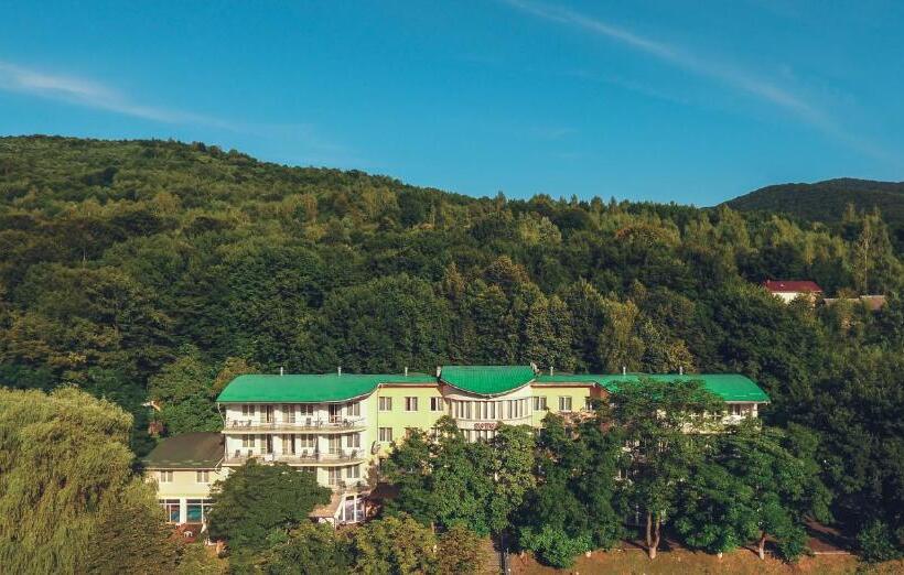 هتل готель поляна квеле