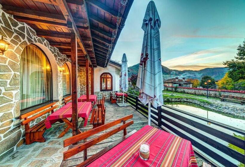 酒店 хотел смолена