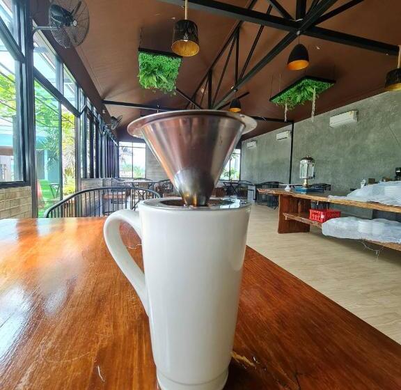 Hotel 88 ลิฟวิ่ง โฮเทล ปากช่อง