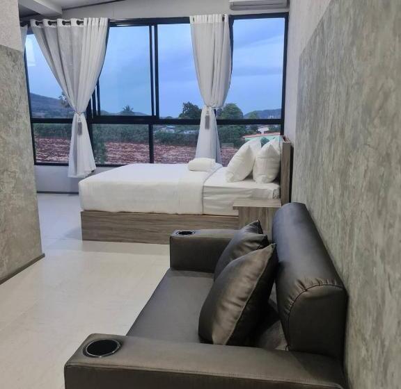 Hotel 88 ลิฟวิ่ง โฮเทล ปากช่อง