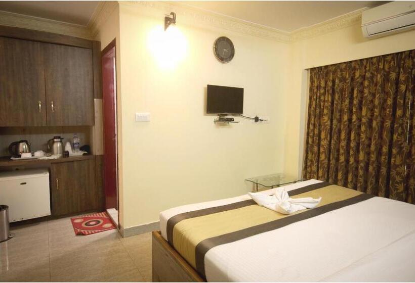 Отель Apples Balaji Inn