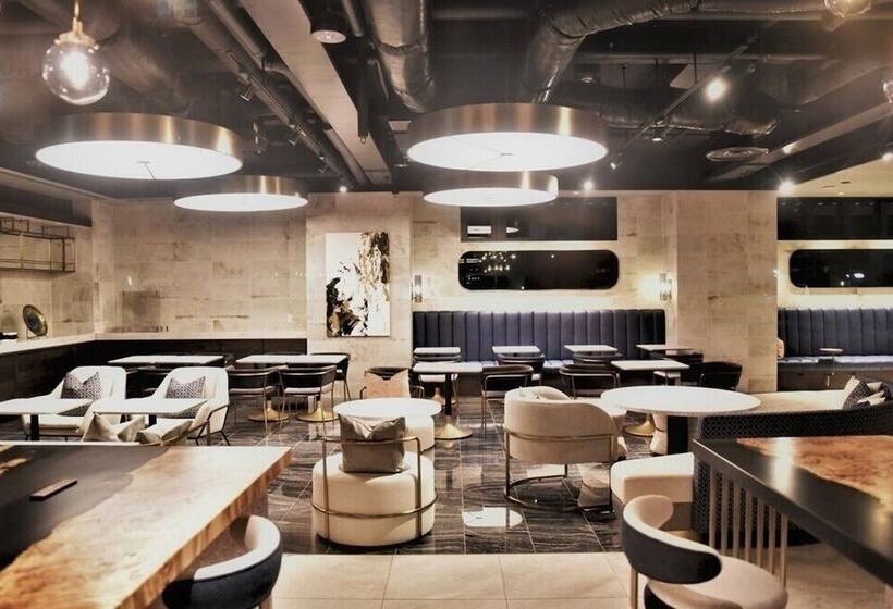 호텔 Cordia Osaka Hommachi