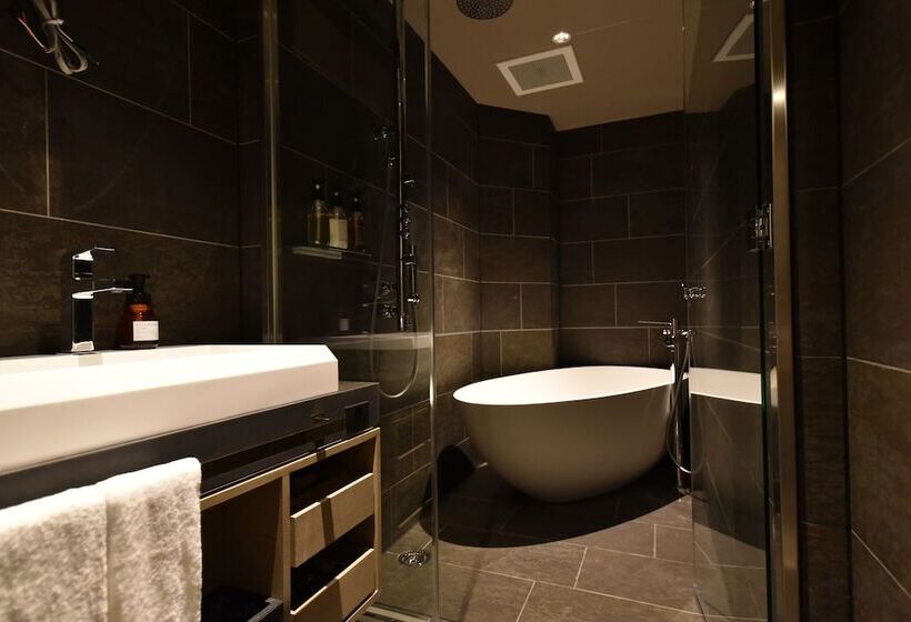 호텔 Cordia Osaka Hommachi