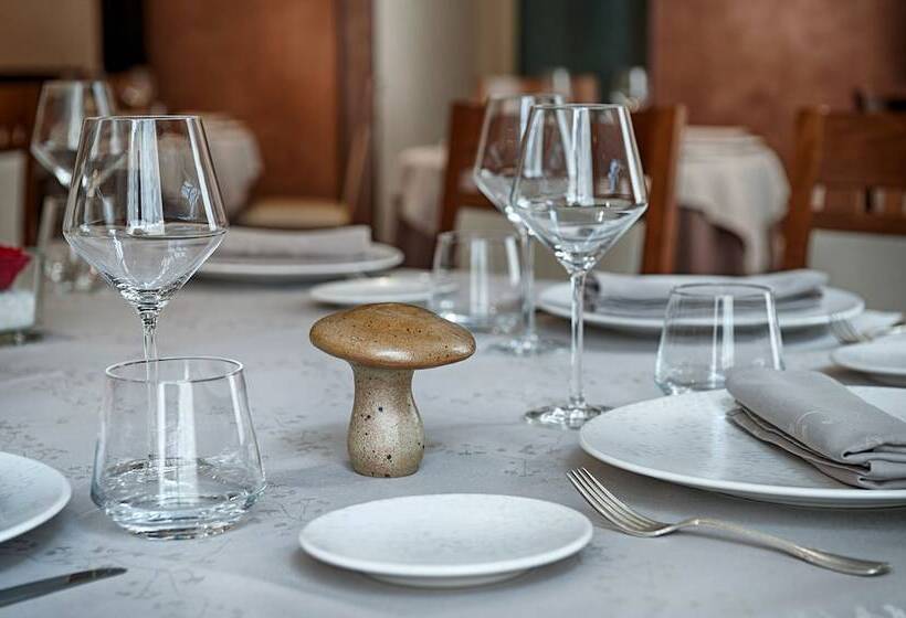 Отель Logis Hôtel De France