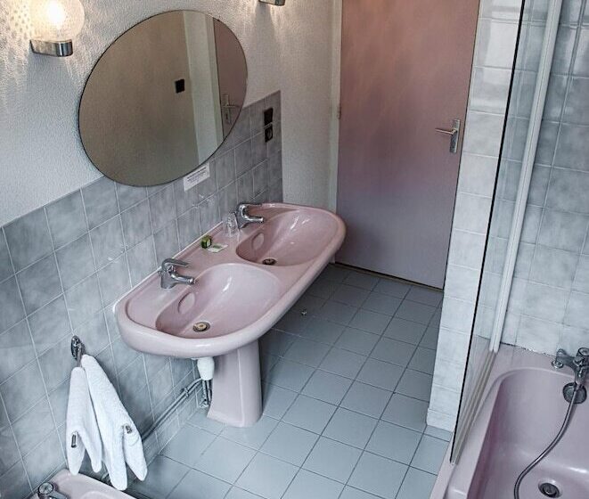 Отель Logis Hôtel De France