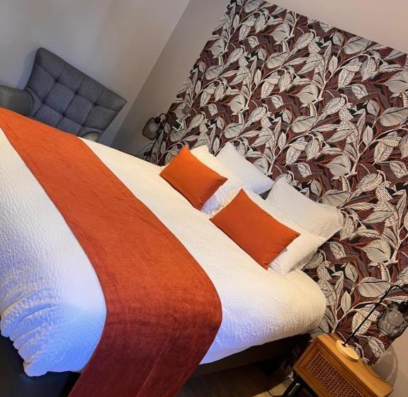 Отель Logis Hôtel De France