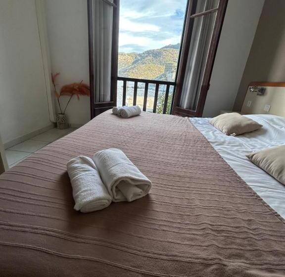 Отель Hôtel De La Jetée