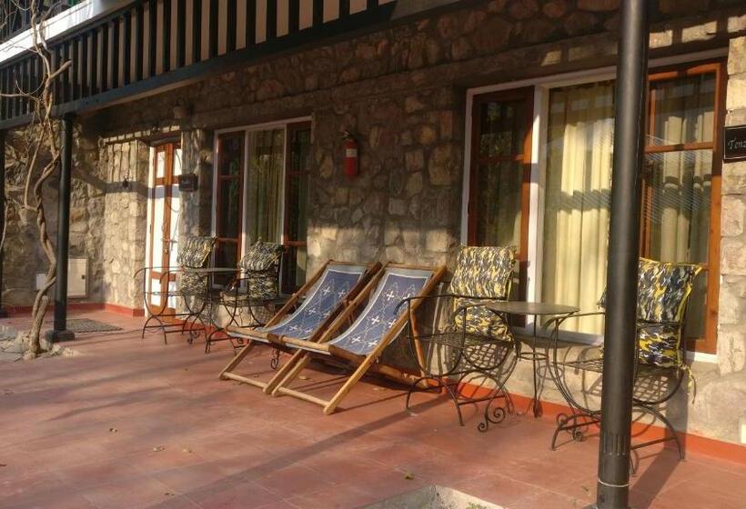 酒店 Neemrana S Glasshouse On The Ganges