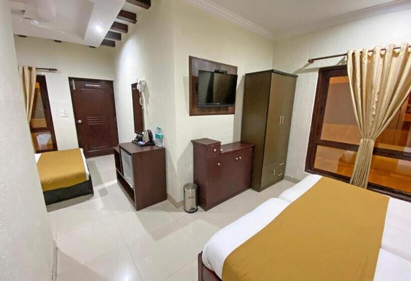 酒店 Nirvana Palace Rishikesh