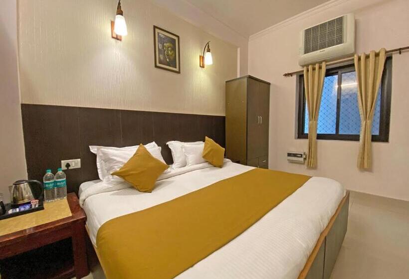 酒店 Nirvana Palace Rishikesh