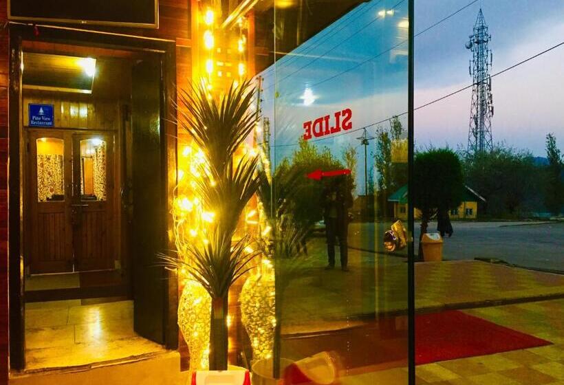 فندق Pine View