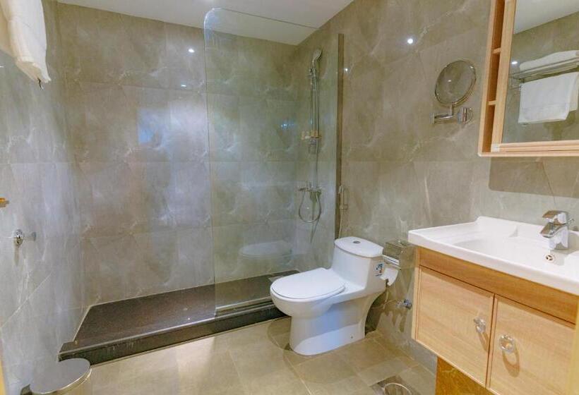 فندق ريـزورد بـلازا   Rizord Plaza