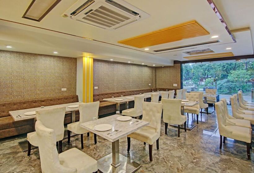 호텔 Treebo S G Grand