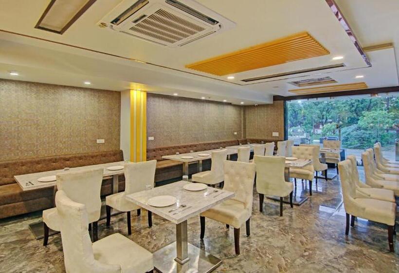 호텔 Treebo S G Grand